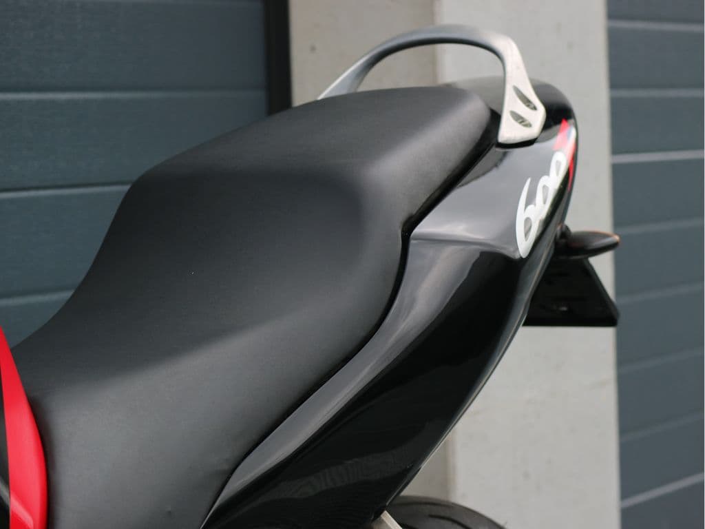 Honda CBR 600 F A2 mogelijk foto 9