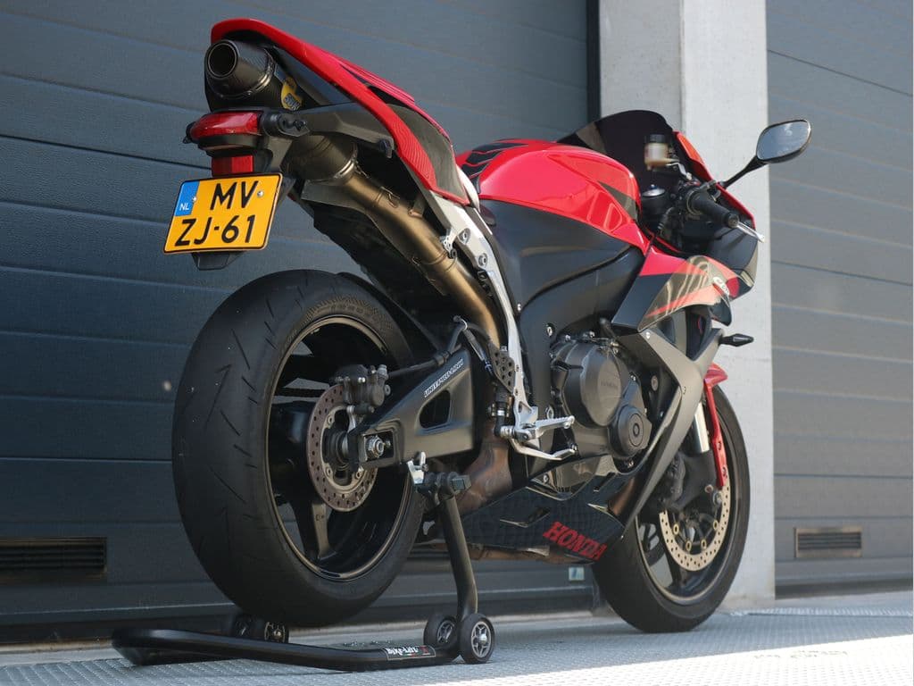 Honda CBR 600 RR A2 mogelijk foto 3