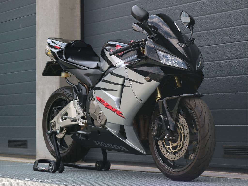 Honda CBR 600 RR A2 mogelijk foto 1