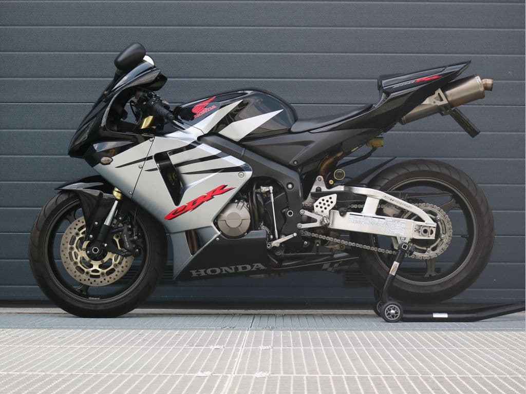 Honda CBR 600 RR A2 mogelijk foto 5