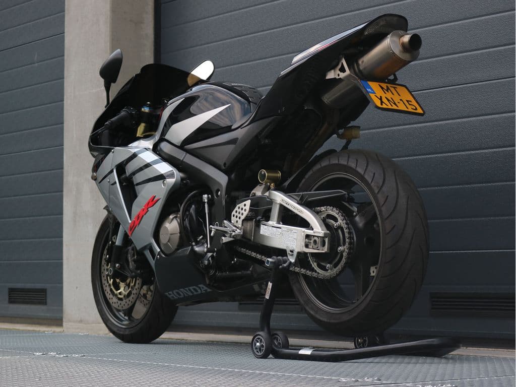 Honda CBR 600 RR A2 mogelijk foto 6