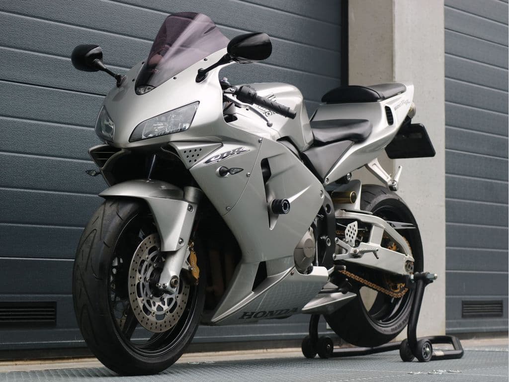 Honda CBR 600 RR A2 mogelijk foto 4
