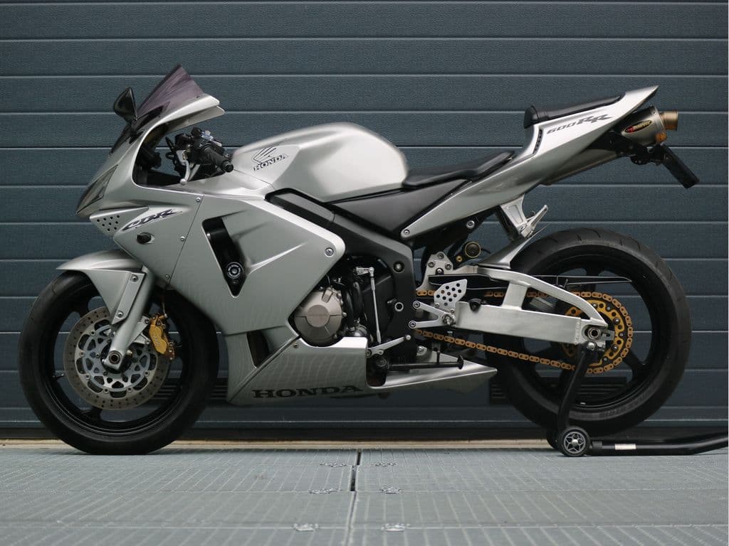 Honda CBR 600 RR A2 mogelijk foto 5