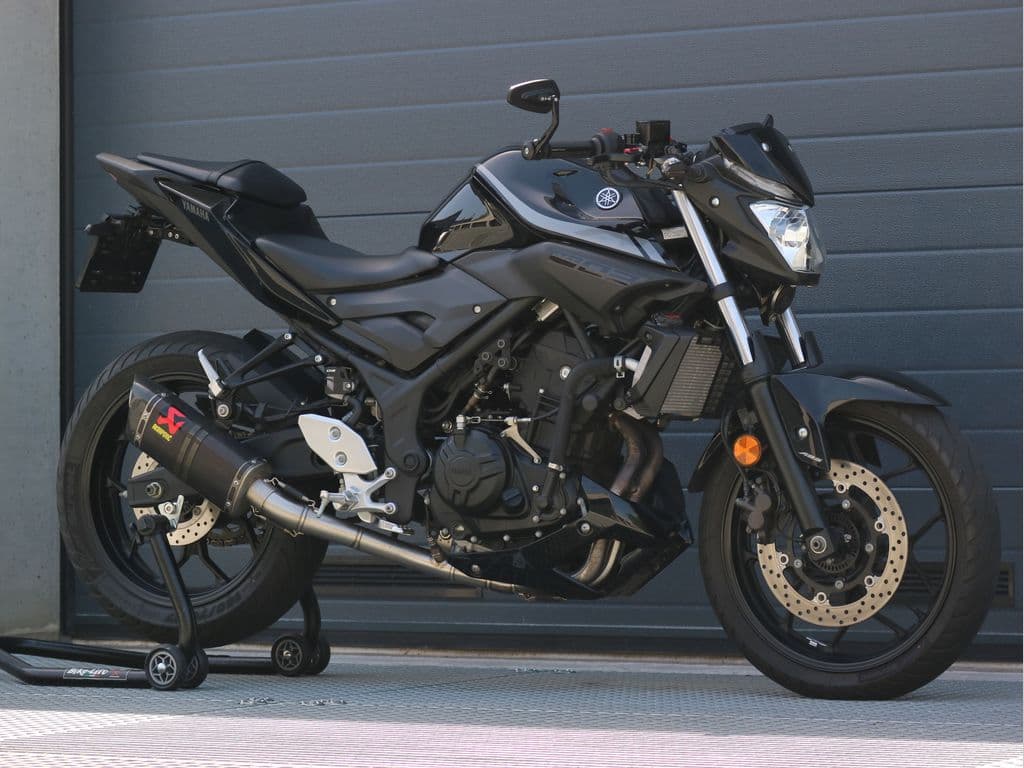 Yamaha MT 03 foto 1