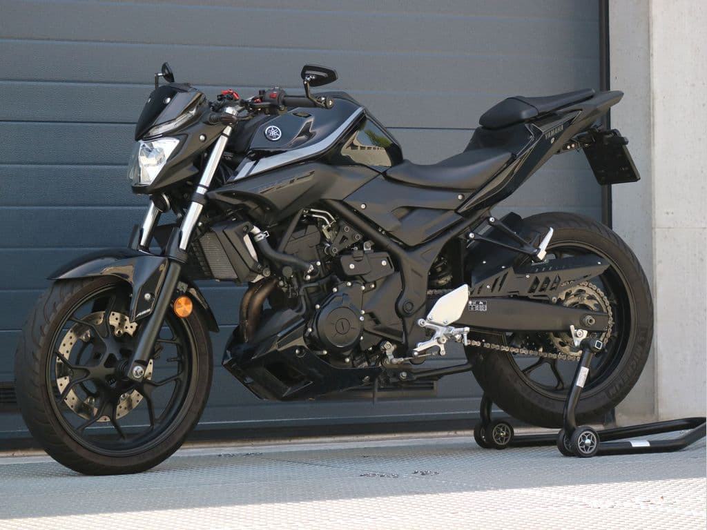 Yamaha MT 03 foto 4