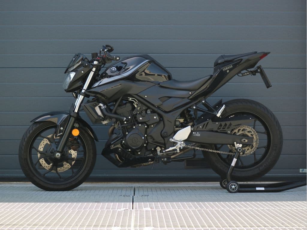 Yamaha MT 03 foto 5