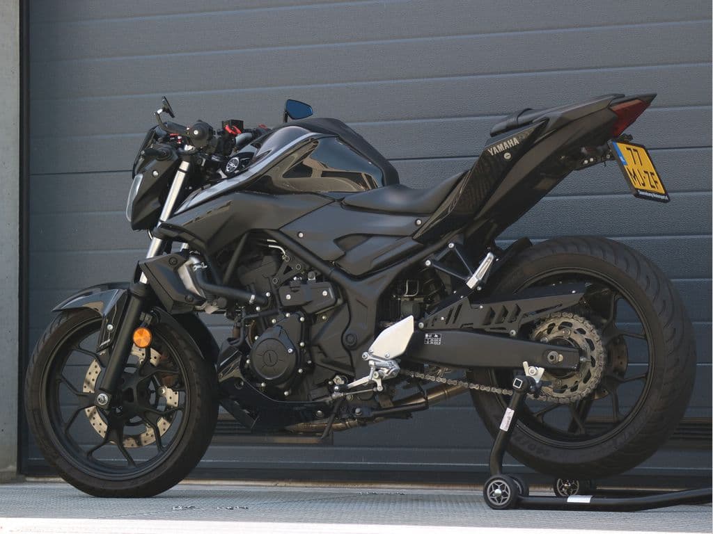 Yamaha MT 03 foto 6