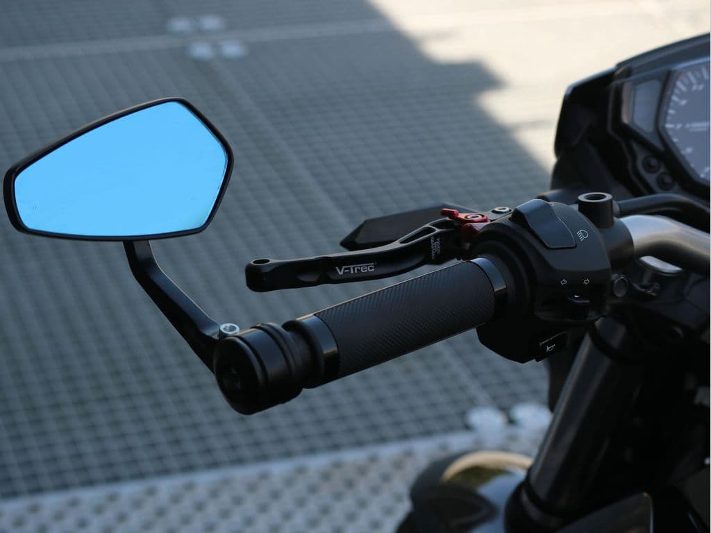 Yamaha MT 03 foto 15