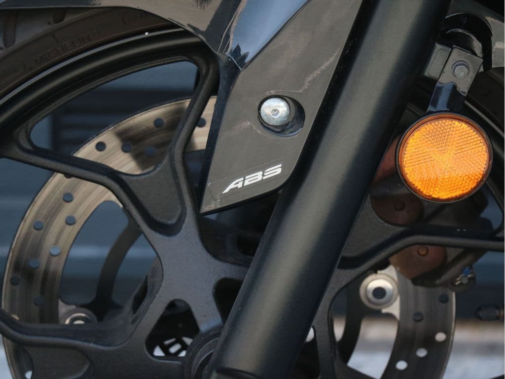 Yamaha MT 03 foto 17