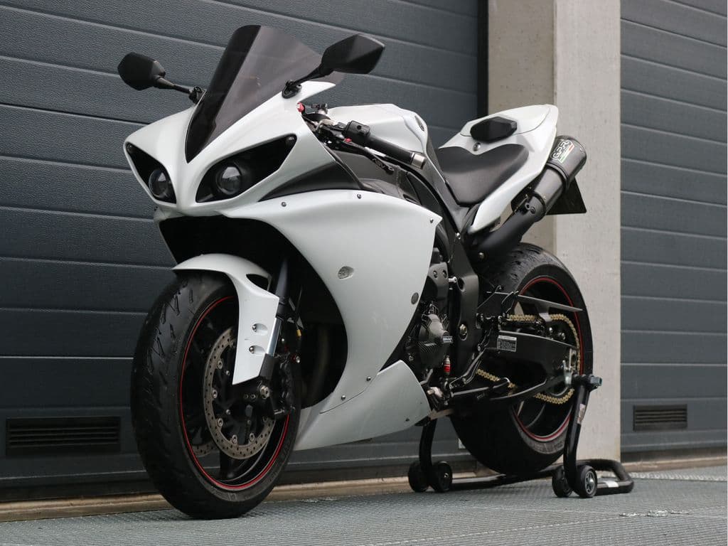 Yamaha YZF R1 foto 4