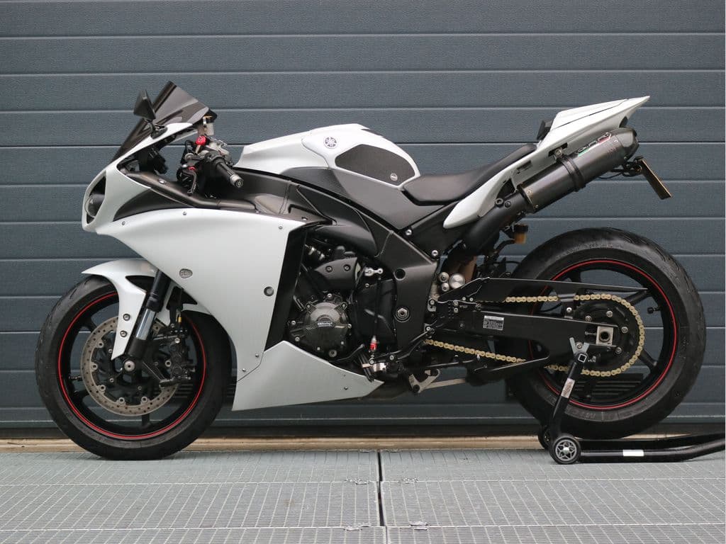 Yamaha YZF R1 foto 5