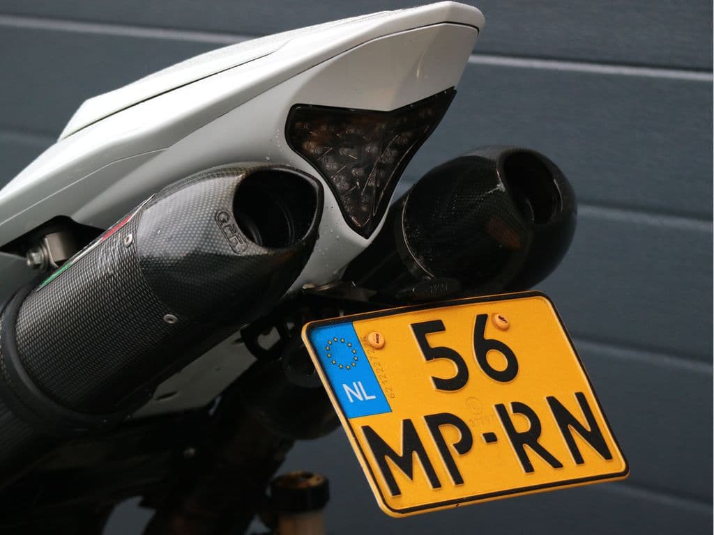 Yamaha YZF R1 foto 8