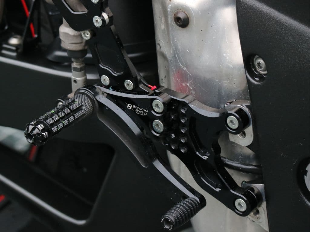 Yamaha YZF R1 foto 21